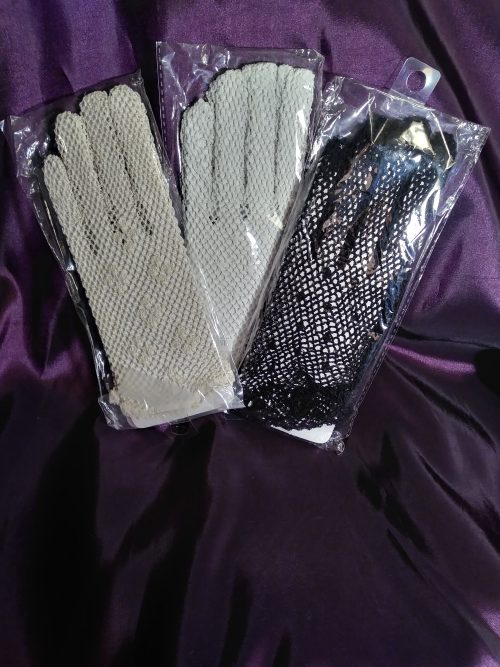 Ladies Crocheted Gloves