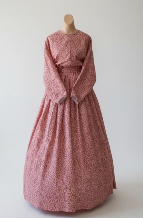 Day Dress- Red w/ white sprigs (civil war waist 36/38)