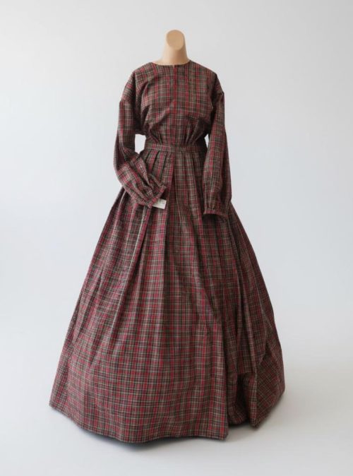 Day Dress- Red, Green & White Plaid (civil war waist 36/38)
